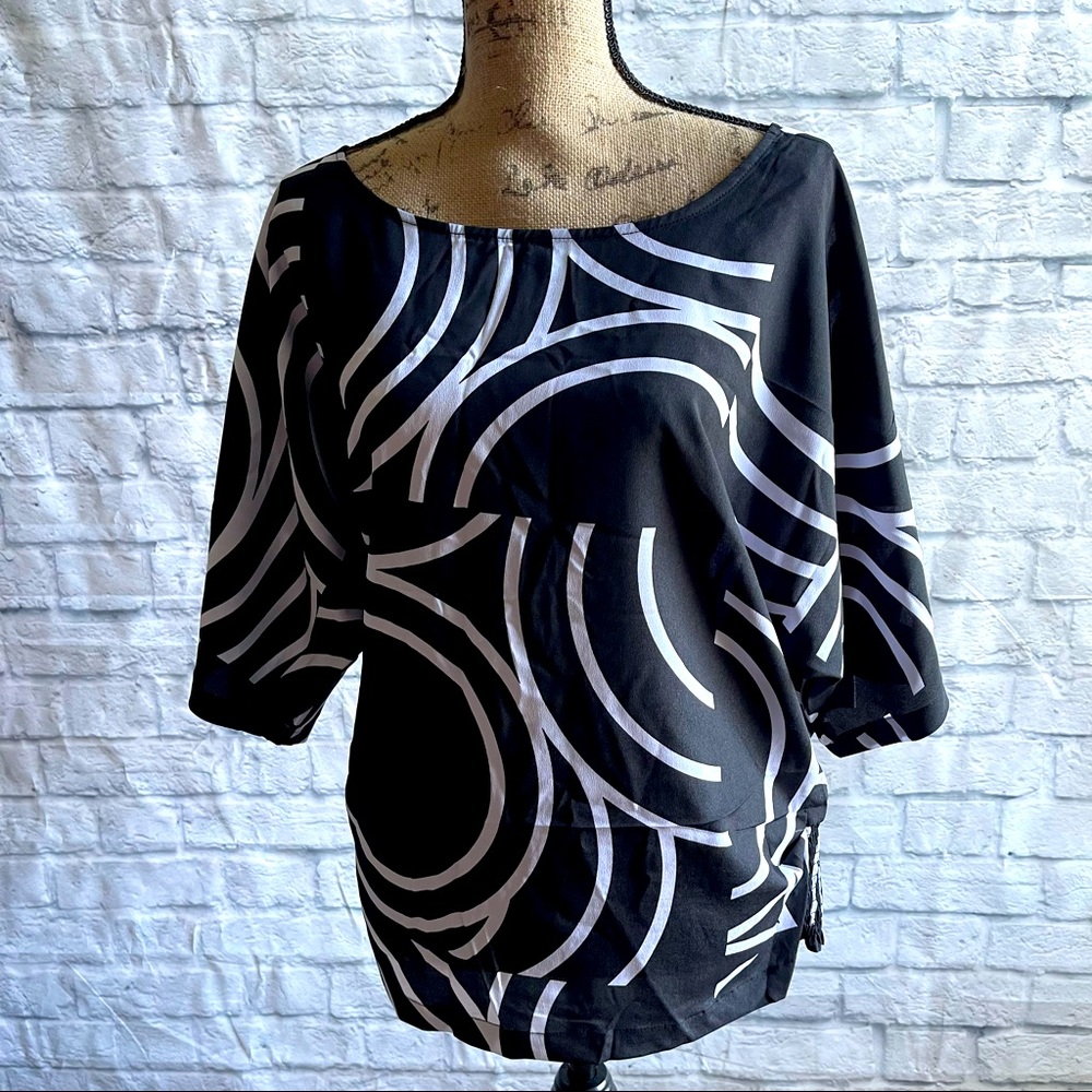 NEW Women’s Blouse - Picture 2 of 5
